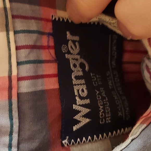 Wrangler Plaid Shirt with Pearl Snaps,Size 16 neck x 35 incheslong sleeves multi - Picture 2 of 9